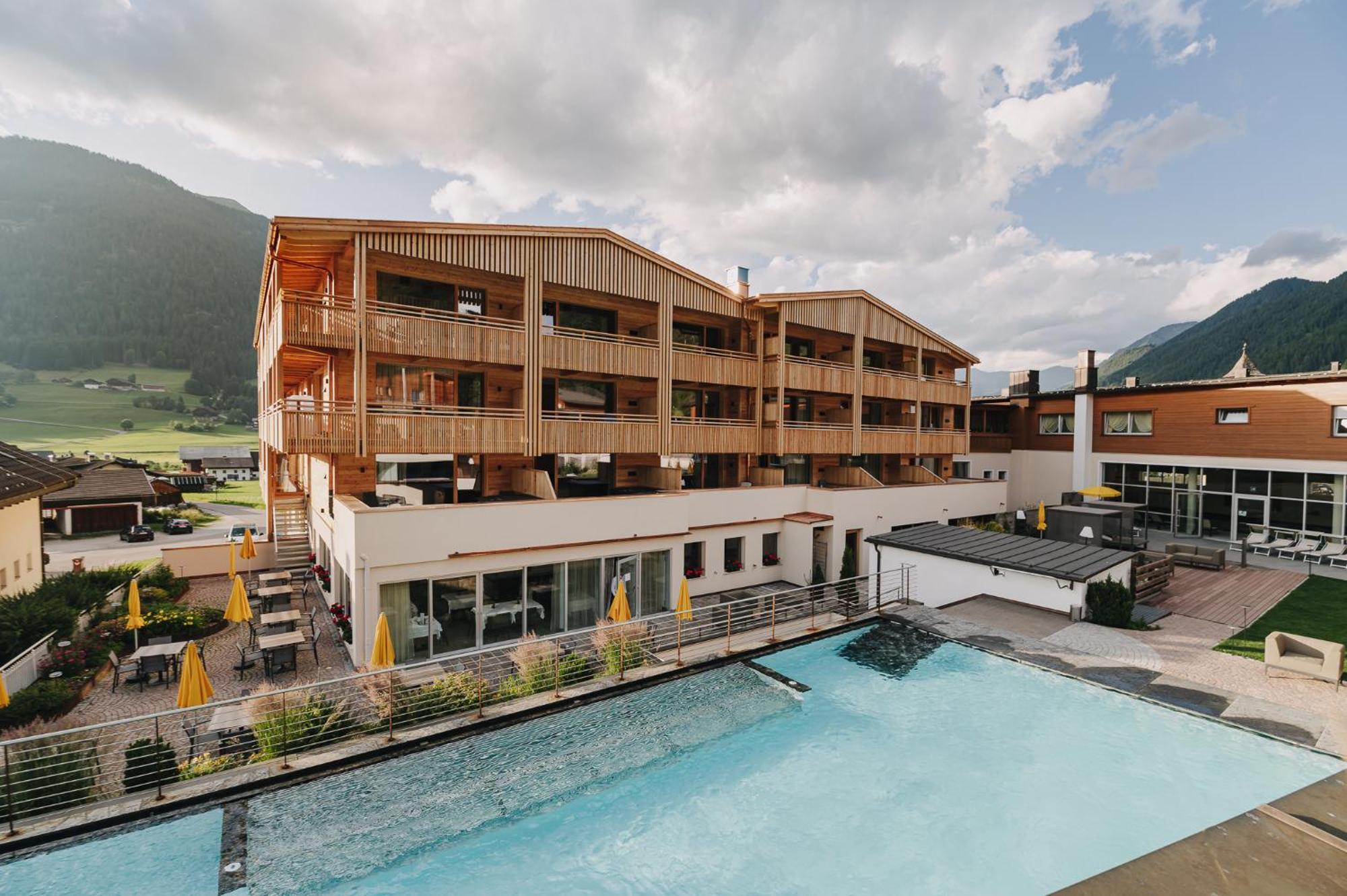 Alpine Nature Hotel Stoll Planca di Sopra エクステリア 写真